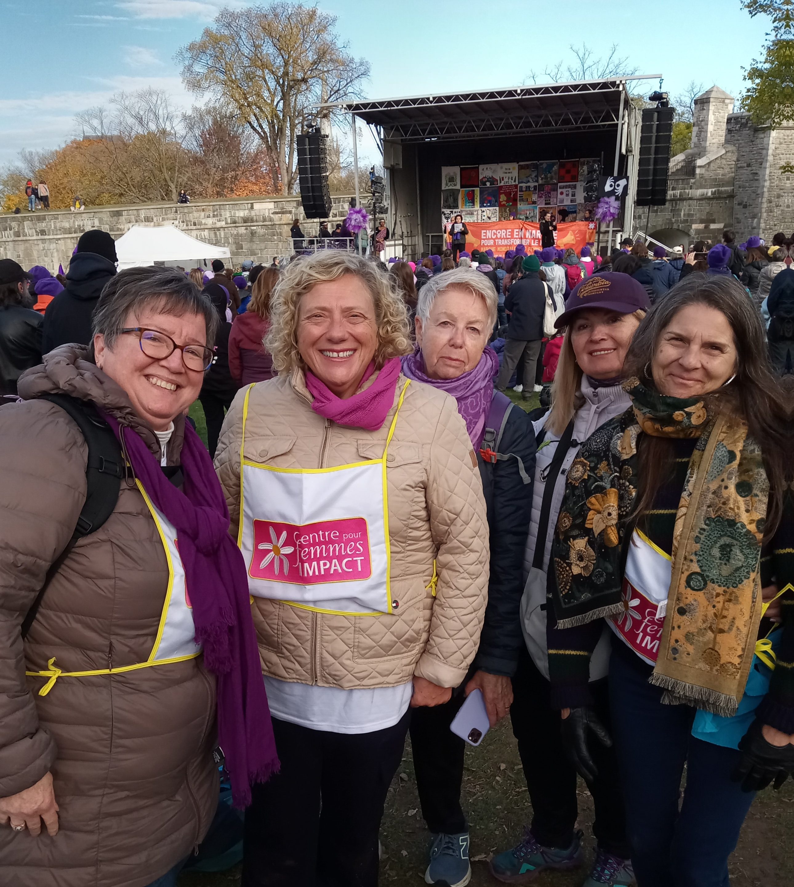 Le Centre pour femmes Impact à la Marche mondiale des femmes à Québec ...